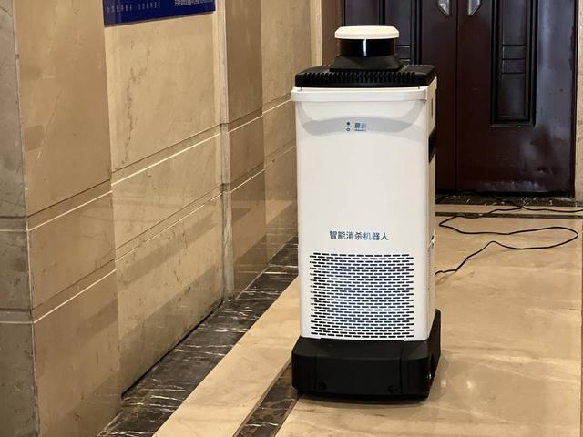 AI智能空气安康机器人上岗 数字科技赋能抗疫
