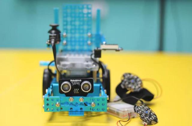 青少年AI机器人赛道：展示将来科技人才的聪慧、创意和才能