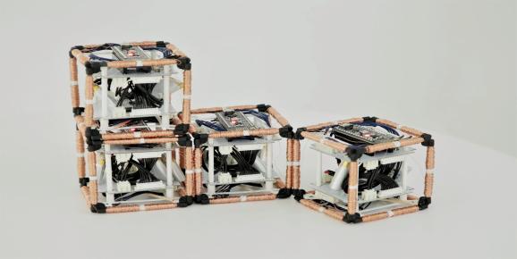 体态千变万化strong/p
pai机器人
/strong！MIT开发出太空摸索神器——模块化自重构微型机器人