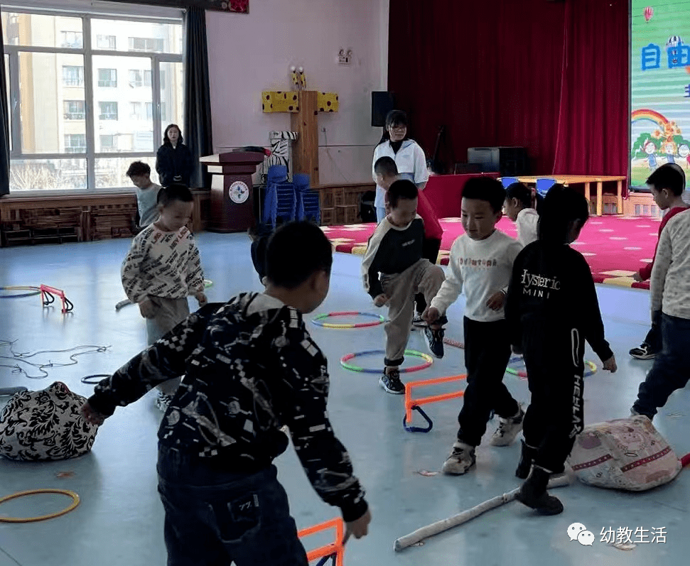 抖音亲子幼儿游戏视频幼儿互动游戏
:【教研动态】翁牛特旗学前教育片区教研活动纪实