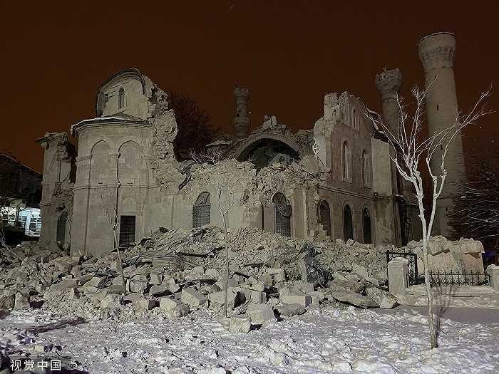 摧毁城堡
:第二次强震再袭土耳其<strong></p>
<p>摧毁城堡
</strong>，千年古堡强震严重地震受损损毁阪神地最新版