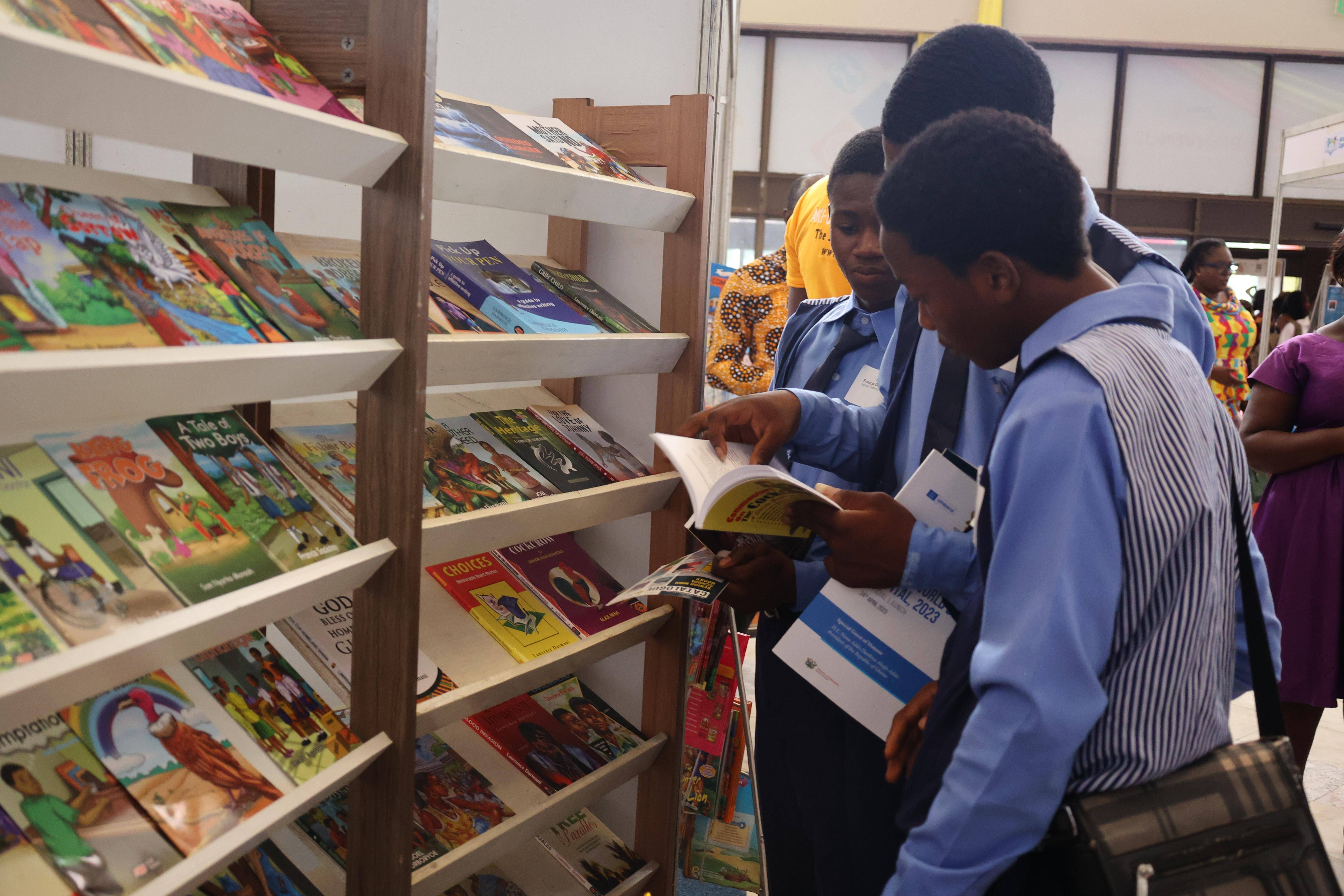 2023弹幕互动
:（国际·图文互动）加纳首都之都阿克拉成为2023年“世界设置图书之都互动”